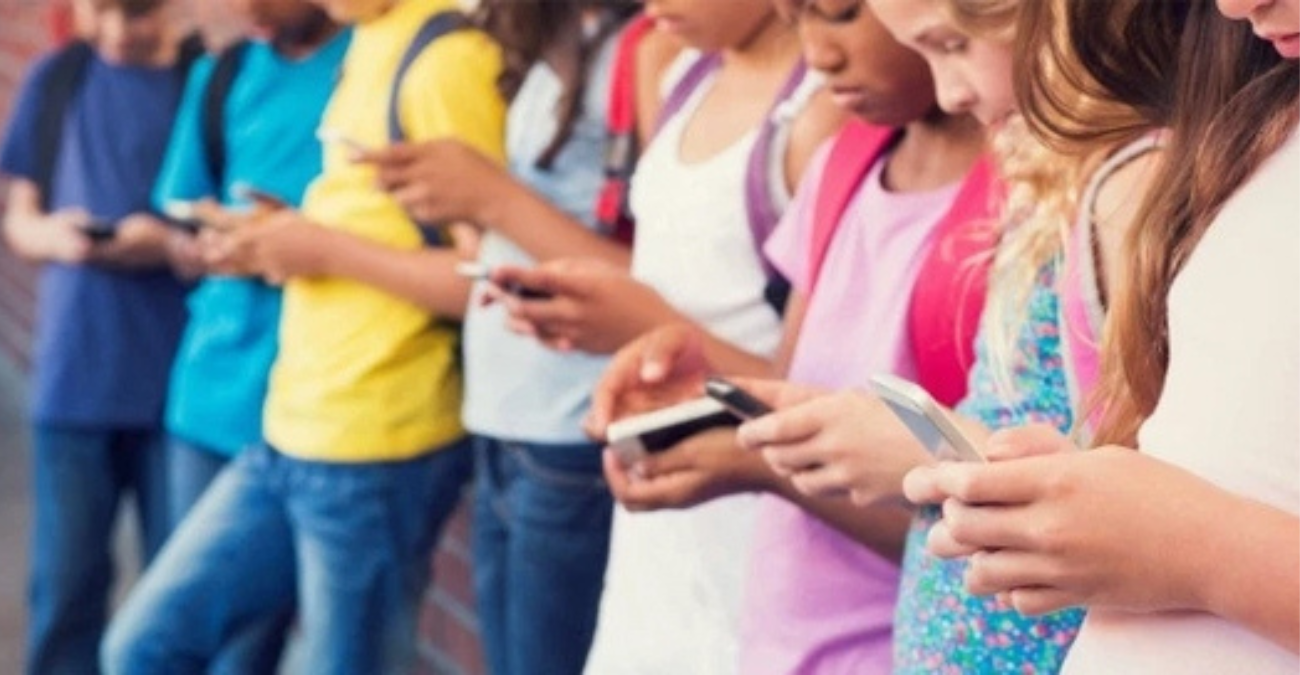 Είναι επίσημο: Σε αυτή την πολιτεία απαγορεύεται η χρήση social media από παιδιά κάτω των 14 ετών