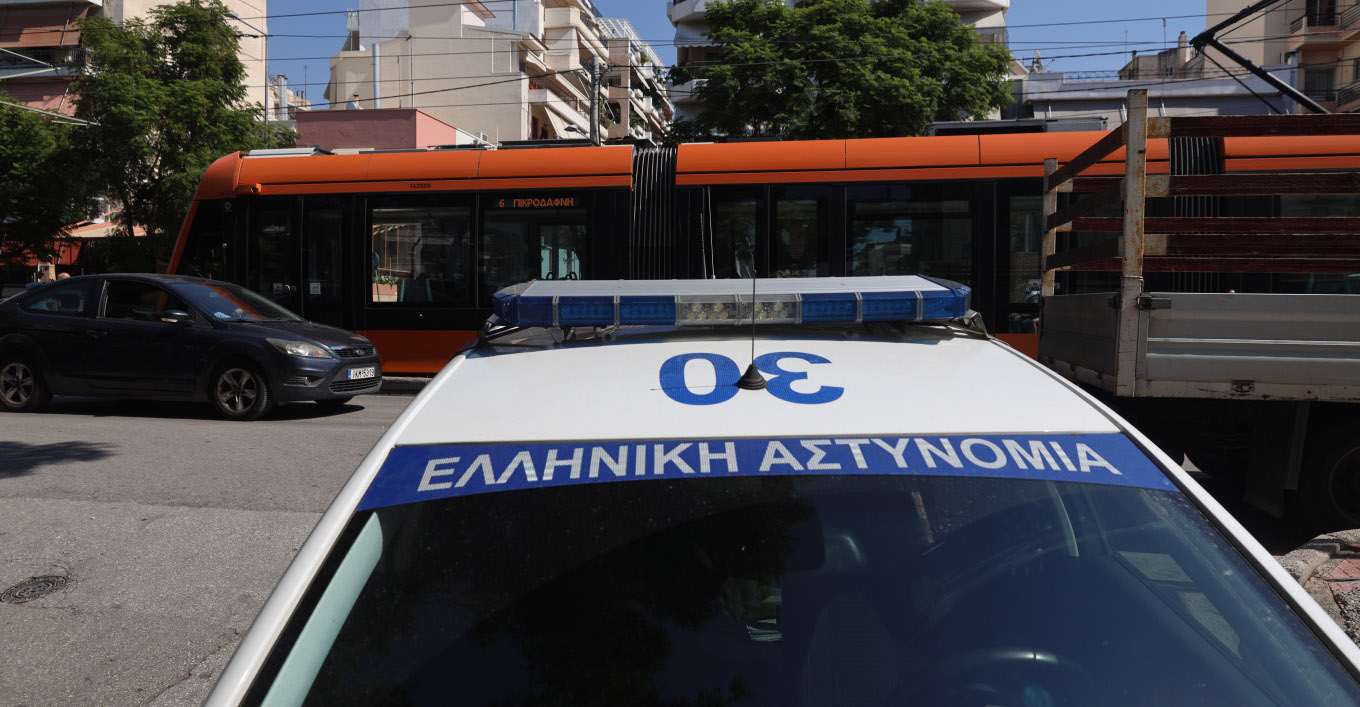 Ανήλικος παρασύρθηκε από τραμ στην Ελλάδα