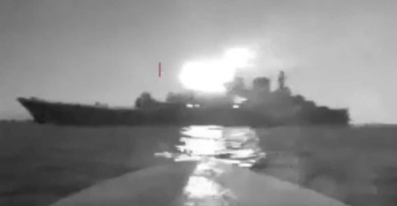 Η Μόσχα απειλεί με σκληρά αντίποινα μετά τα ουκρανικά χτυπήματα σε ρωσικά πλοία στη Μαύρη Θάλασσα