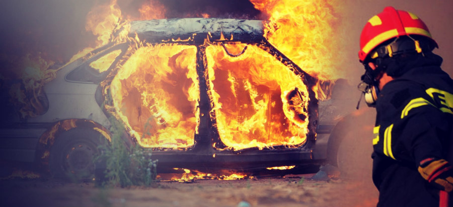 ΕΠ. ΛΕΥΚΩΣΙΑΣ: Στις φλόγες το όχημα που ενέχεται στις κλοπές των χρηματοδεκτών 