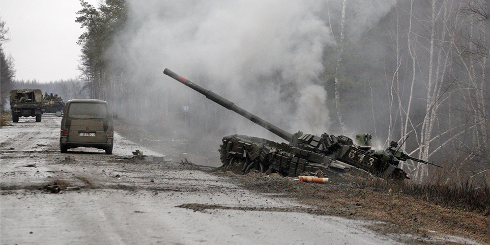 Βομβαρδισμοί στα περίχωρα του Κιέβου - Πεδίο μάχης Μαριούπολη και Τσερνίχιβ