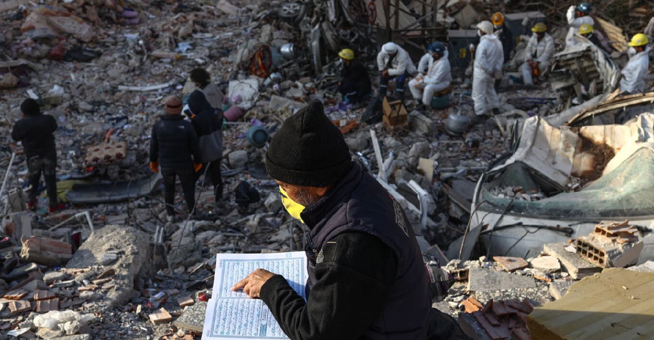 Σεισμός Τουρκία: Συνεχίζονται τα θαύματα στα συντρίμμια - 3 άνθρωποι ανασύρθηκαν ζωντανοί μετά από 296 ώρες