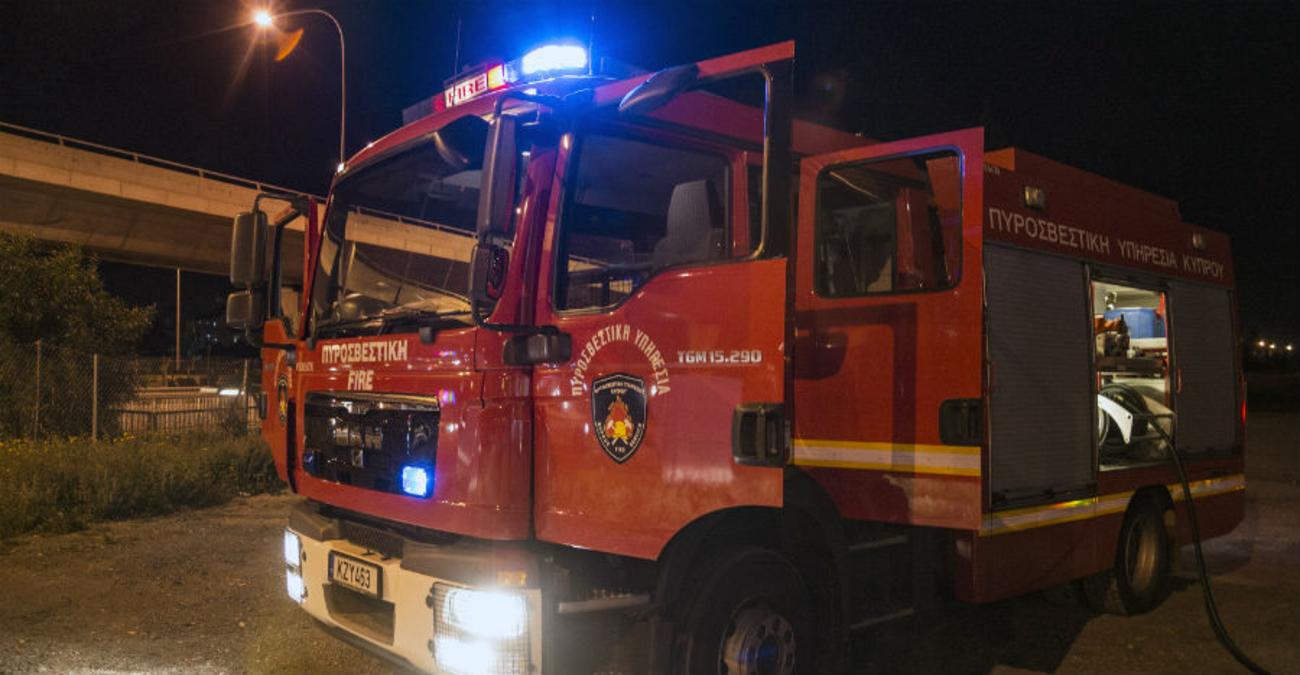  Φωτιά σε όχημα στη Λεμεσό - Στο σημείο η Πυροσβεστική 