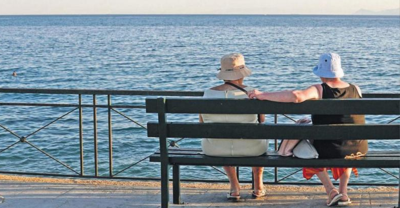 Επιχορήγηση Διακοπών χαμηλοσυνταξιούχων: Aυξάνεται ο αριθμός δικαιούχων με έγκριση Υπουργικού - Λεπτομέρειες