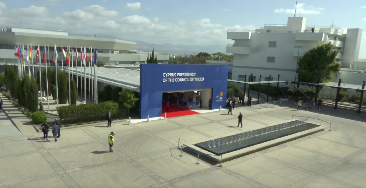 LIVE: Τι θα συζητήσουν σήμερα οι Ευρωπαίοι ηγέτες - Tι προβλέπει ο οδικός χάρτης που υπογράφτηκε