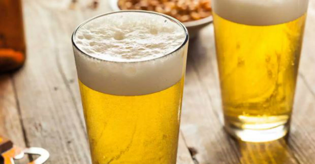 Τέσσερα κόλπα για να παγώσεις εύκολα και γρήγορα την μπύρα σου