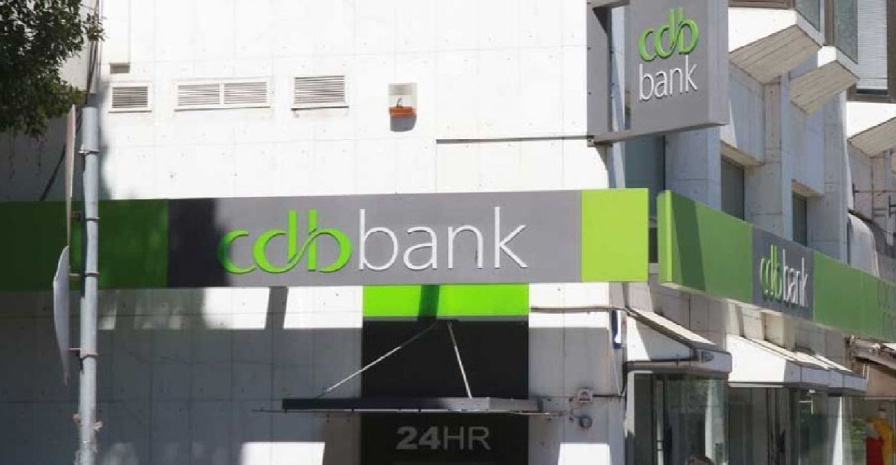 Κινήσεις Astrobank για εξαγορά της CDB Bank