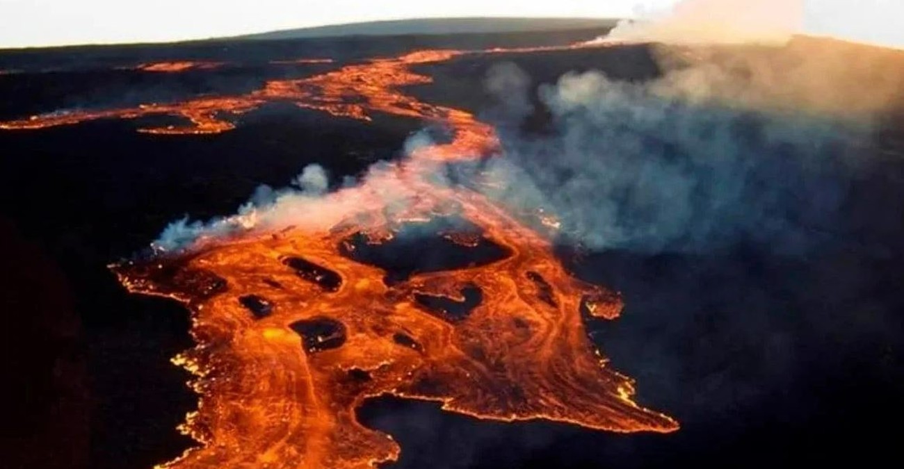 Χαβάη: Εξερράγη το μεγαλύτερο ενεργό ηφαίστειο στον κόσμο - Η τελευταία φορά ήταν πριν 38 χρόνια - Δείτε εντυπωσιακές εικόνες