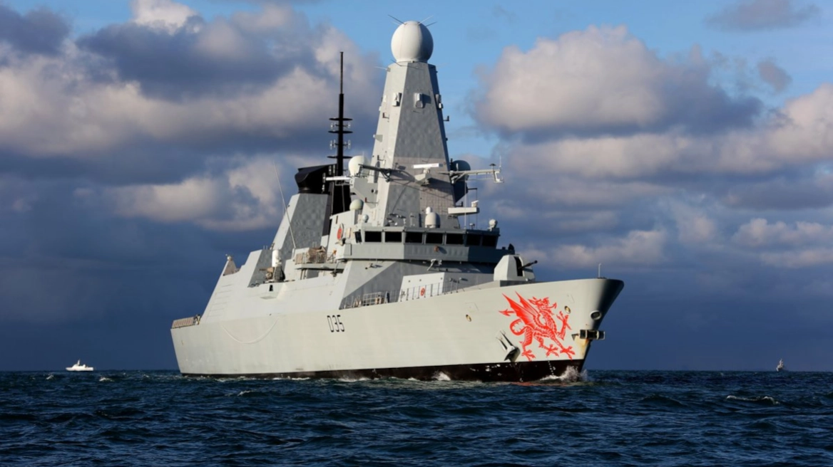 Βρετανία: Θα στείλει το HMS Dragon στη Μέση Ανατολή για την προστασία της ναυσιπλοΐας στα Στενά του Ορμούζ
