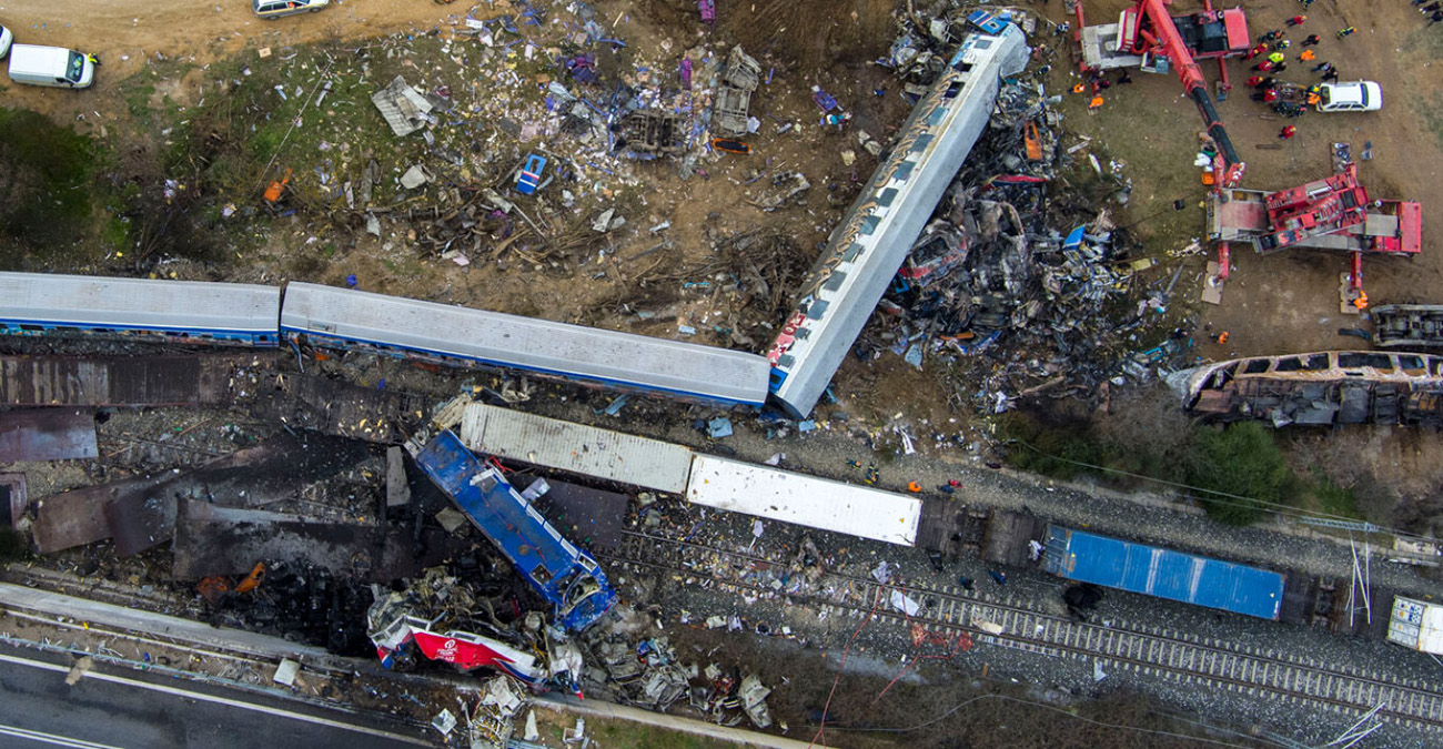 Σύγκρουση τρένων: Τα τρία εγκληματικά λάθη του σταθμάρχη και η δίωξή του από τον εισαγγελέα