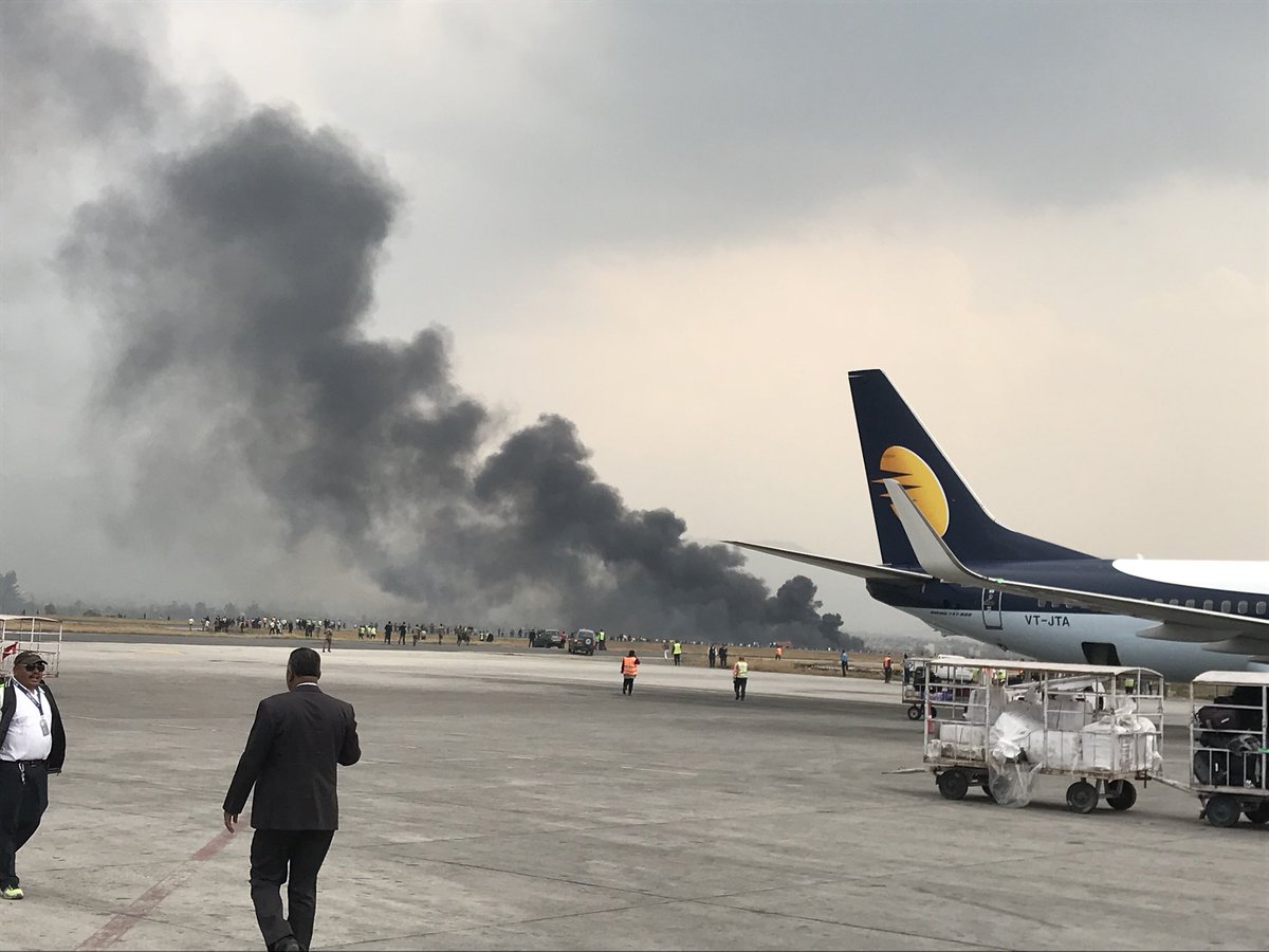 ΝΕΠΑΛ: Συντριβή αεροπλάνου στο Κατμαντού - VIDEO