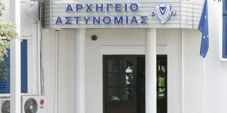 VIDEO: USB με 800 μηνύματα στα «χέρια» των Αρχών για την υπόθεση της «Σάντυ» - Παρέδωσε στην Αστυνομία γραπτό κείμενο ο Κληρίδης