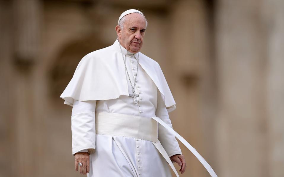 Ο Πάπας κάλεσε σε νέες προσπάθειες για ειρηνική λύση στη Συρία