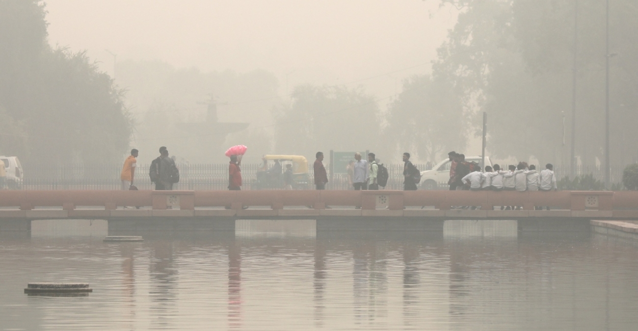 Πνίγηκε στην ομίχλη το Νέο Δελχί - Ο λόγος - Δείτε βίντεο