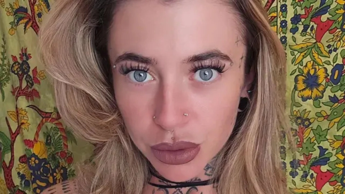 Γυναίκα που πληρώνεται για να μυήσει νεαρούς στο σεξ, εξηγεί τι αναζητούν πραγματικά οι άνδρες