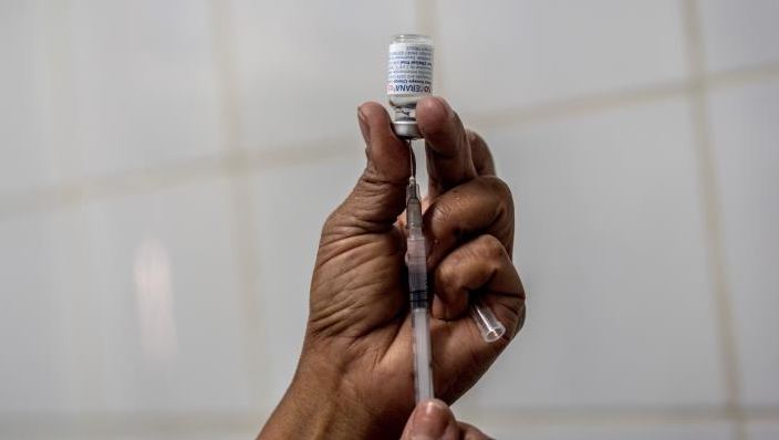 Στόχος Μπάιντεν για εμβολιασμό του 70% των ενηλίκων με μια δόση μέχρι 4 Ιουλίου