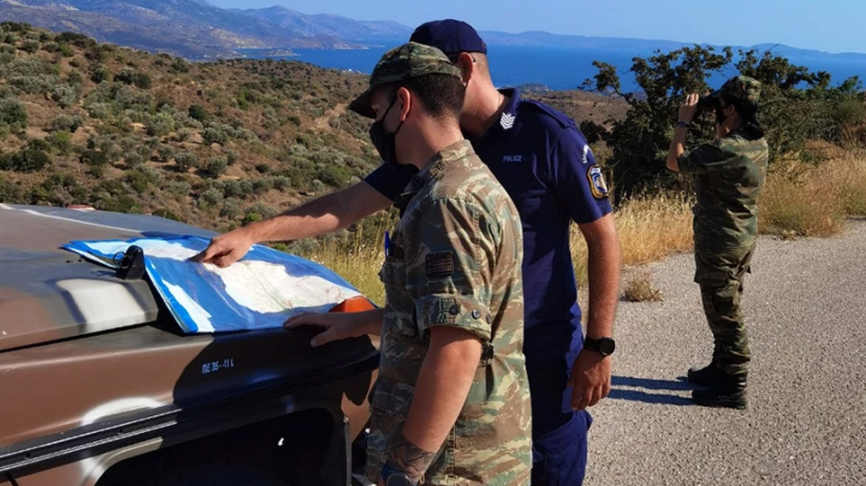 Ελλάδα: Στρατός και Αστυνομία στα δάση για να προλάβουν τις πυρκαγιές - Δείτε φωτογραφίες από τις περιπολίες