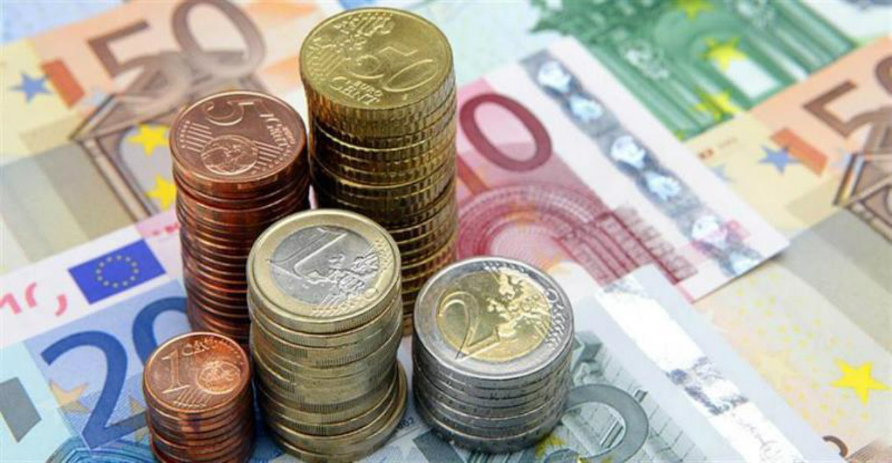 Δημοσιονομικό πλεόνασμα 292 εκατ. ευρώ το πρώτο τετράμηνο – Οι κύριες πηγές εσόδων και εξόδων
