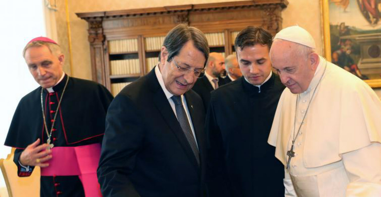 Στο Βατικανό ο Πρόεδρος Αναστασιάδης - Ενημερώνει τον Πάπα για το Κυπριακό 