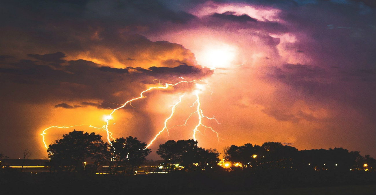 Νέα κίτρινη προειδοποίηση για ισχυρές καταιγίδες - Πότε τίθεται σε ισχύ 