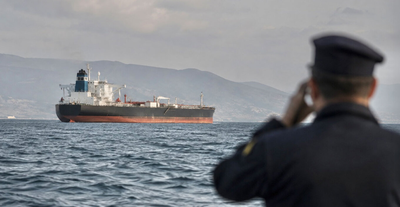 Από τον «σκιώδη στόλο» στις κατασχέσεις πλοίων - Πού οδηγεί η νέα απειλή της Ρωσίας