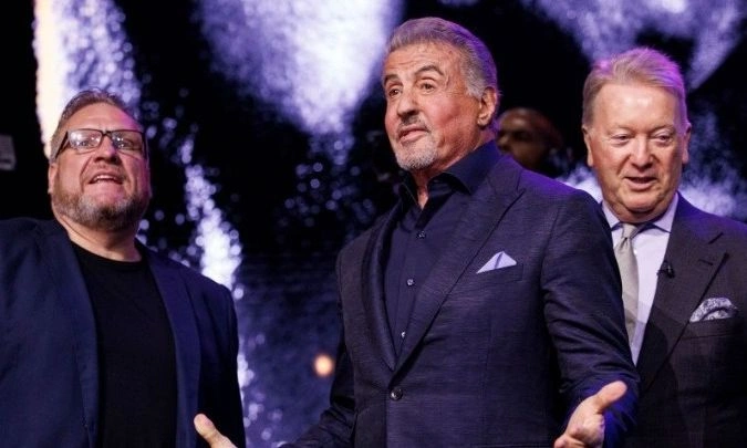Άρχισαν τα γυρίσματα του «I Play Rocky» - Εκπληκτική ομοιότητα του πρωταγωνιστή με τον νεαρό Σταλόνε