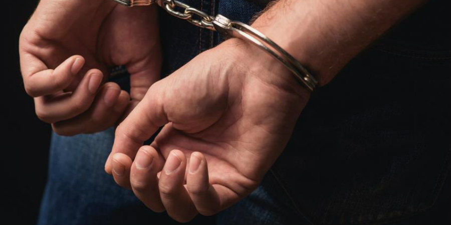 Χειροπέδες σε 32χρονο για εισαγωγή και προμήθεια ναρκωτικών -Τον «τσάκωσαν» στο Εξωτερικό