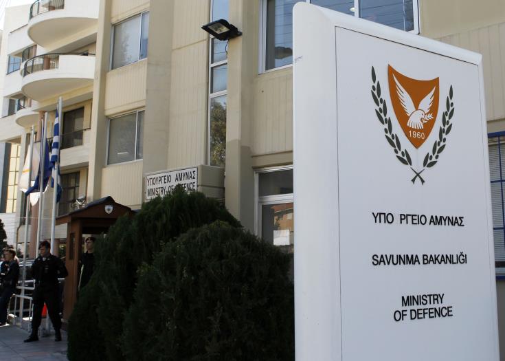 Φωκαΐδης-Βίτσας: Δυνατότητες σύμπραξης Ελλάδας-Κύπρου στον αμυντικό τομέα