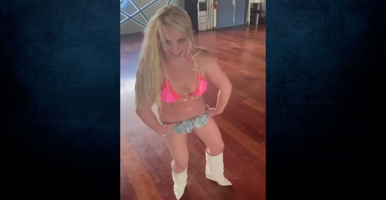 Μπρίτνεϊ Σπίαρς: Χορεύει με το μαγιό της στο Instagram - Δείτε βίντεο