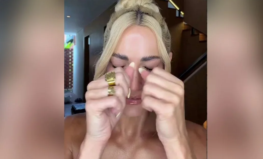 VIDEO: Η Ιωάννα Τούνη απαντά σε αρνητικό σχόλιο - «Κλαίω, αλλά μετά κοιτάω τον τραπεζικό μου λογαριασμό και μου περνάει»