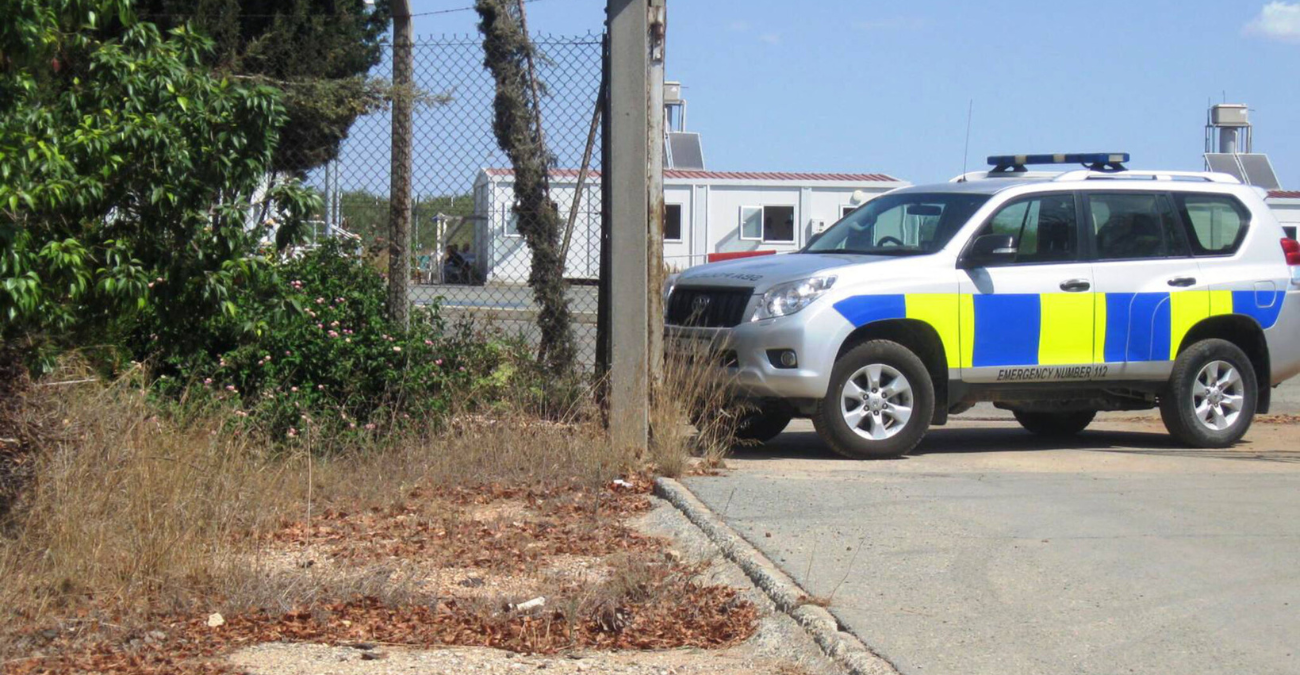 Σοβαρό τροχαίο έξω από τις Βάσεις Ακρωτηρίου: Τρακτέρ συγκρούστηκε με όχημα - Στο νοσοκομείο ένα πρόσωπο