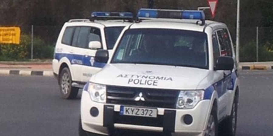 ΕΚΤΑΚΤΟ - ΛΑΡΝΑΚΑ: Τέσσερις οι ληστές που μπούκαραν στο κοσμηματοπωλείο - Ανθρωποκυνηγητό από την Αστυνομία 