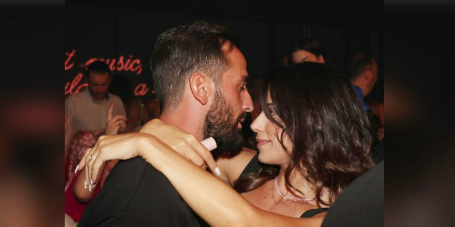 Σοϊλέδης-Αντωνά: «Καυτά» φιλιά και σέξι αγκαλιές σε νυχτερινή έξοδο - Δείτε φωτογραφίες