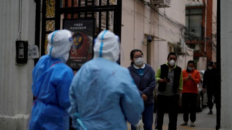 Πρώτοι θάνατοι από COVID-19 στη Σαγκάη μετά την επιβολή lockdown 