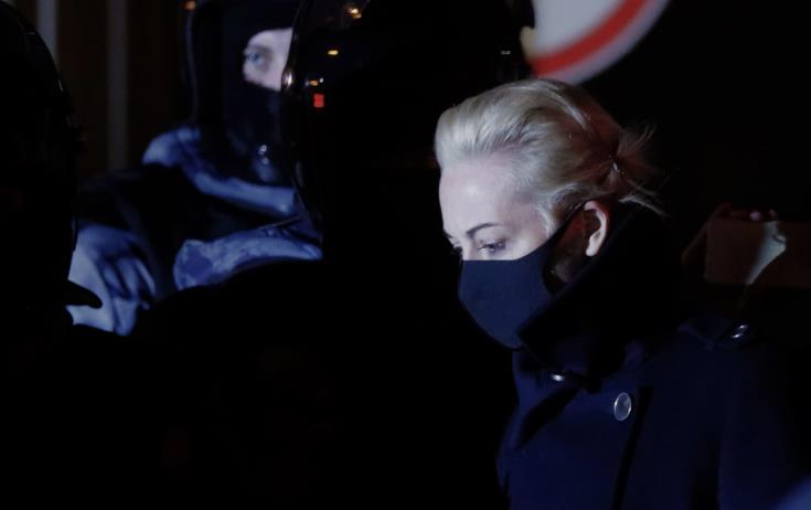 Στη Γερμανία έφθασε η σύζυγος του φυλακισμένου επικριτή του Πούτιν Αλεξέι Ναβάλνι