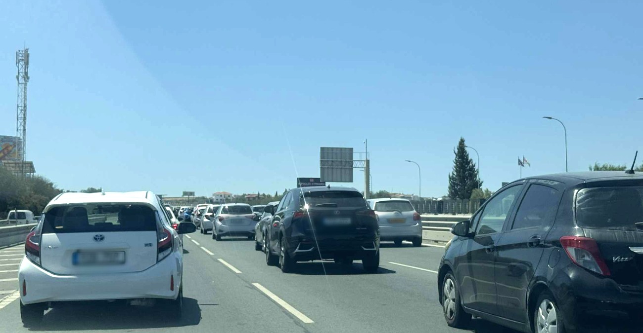 Ο δρόμος δεν συγχωράει ημιμάθεια, πανικό και «εξυπνάδες»