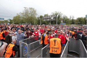 You will never walk alone: Μεγαλειώδη κίνηση από τους stewards της Λίβερπουλ!