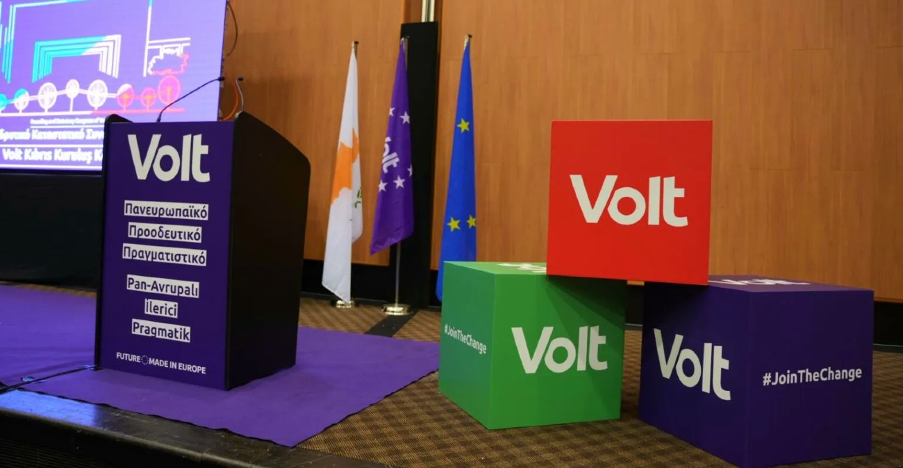 VOLΤ: Σε μια κανονική χώρα οι αποκαλύψεις θα ήταν επαρκής λόγος παραίτησης