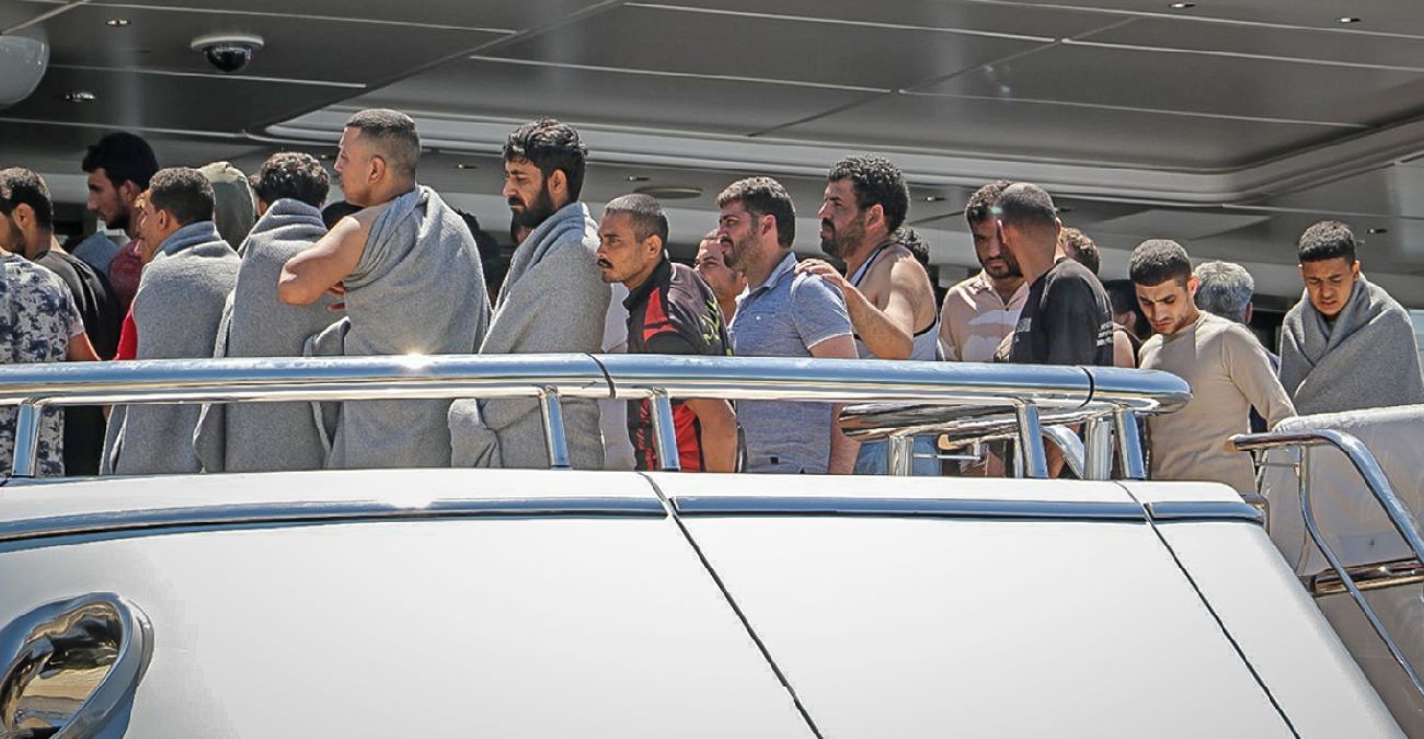 Ναυάγιο στην Πύλο: Στον Εισαγγελέα τη Δευτέρα οι εννέα διακινητές - Οι τελευταίες στιγμές των μεταναστών στο σκάφος
