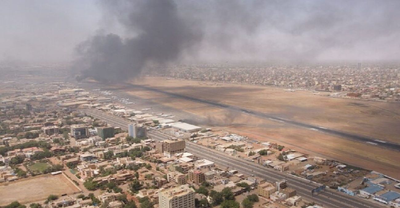 Σουδάν: Χτυπήθηκε το γαλλικό κομβόι που μετέφερε Έλληνες πολίτες – Καμία αναφορά για τραυματίες