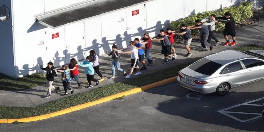 Φλόριντα: Εγκρίθηκε νόμος για να οπλοφορούν εκπαιδευτικοί