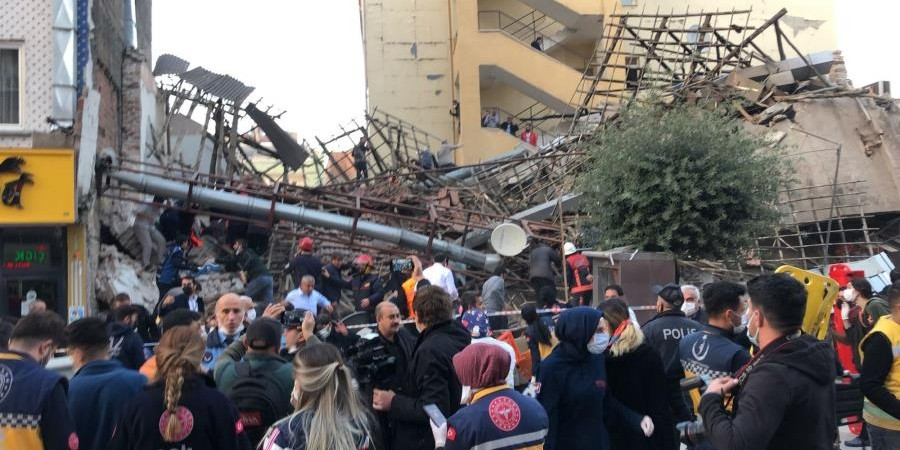Τουρκία: Κατέρρευσε κτίριο - 10 άνθρωποι ακόμη στα συντρίμμια