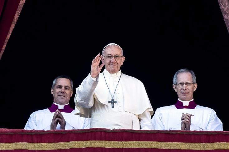 Πάπας Φραγκίσκος: Να αναγνωρίσουμε τα Χριστούγεννα στα βλέμματα των παιδιών 