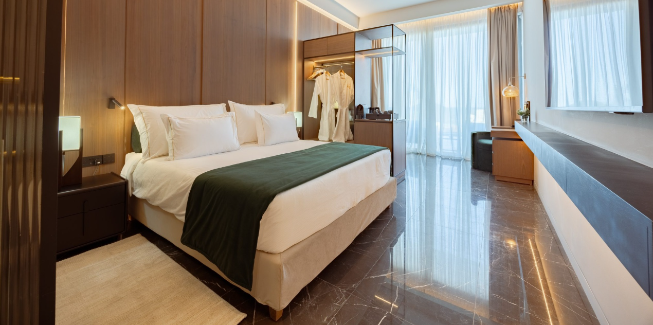 Εκεί όπου η κομψότητα συναντά τη θάλασσα: Άνοιξε τις πόρτες του νέο boutique ξενοδοχείο - Οι πρώτες εικόνες