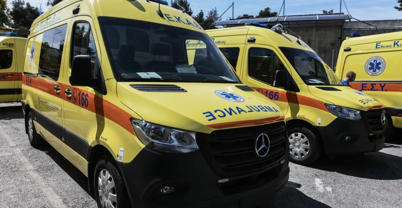 Ελλάδα: Παιδάκι 1 έτους βρέθηκε αναίσθητο από ναρκωτικά που κάπνισε δίπλα του ο πατέρας του - Νοσηλεύεται διασωληνωμένο