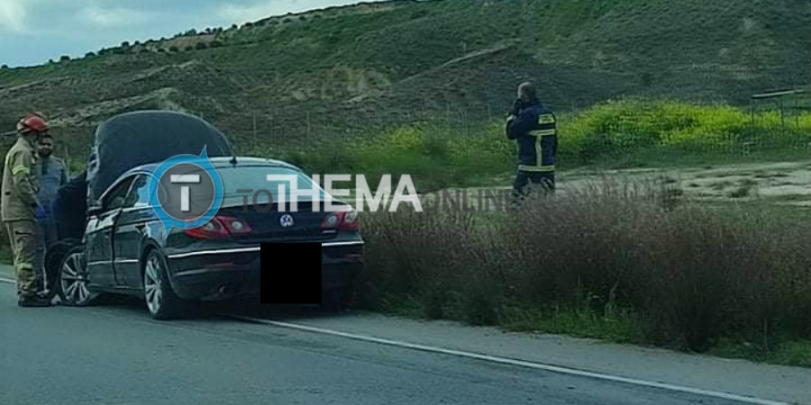 Αναποδογυρίστηκε όχημα μετά από τροχαίο στην Επ. Λευκωσίας - Στο σημείο ασθενοφόρο - Δείτε φωτογραφίες 