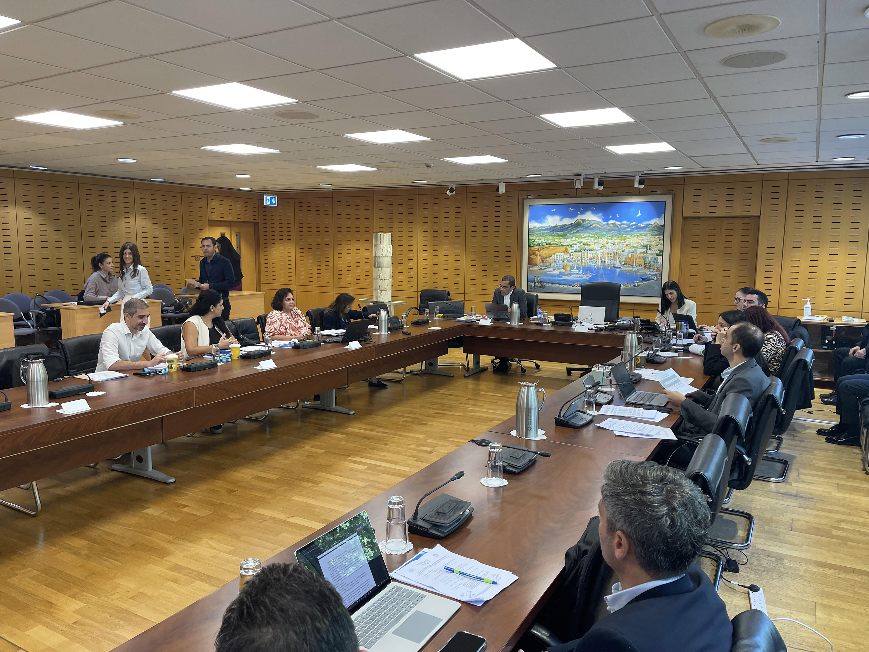 Δυσλειτουργεί λόγω υποστελέχωσης η Αναθεωρητική Αρχή Προσφορών, είπε στη Βουλή η Πρόεδρός της