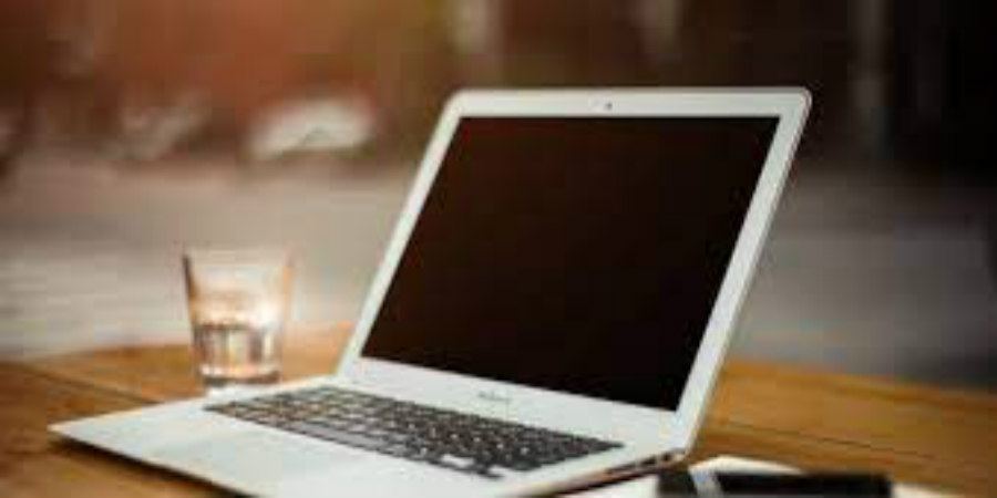 Πέντε κακές συνήθειες που καταστρέφουν το laptop σας - Πως να διατηρήσετε σαν καινούργιο