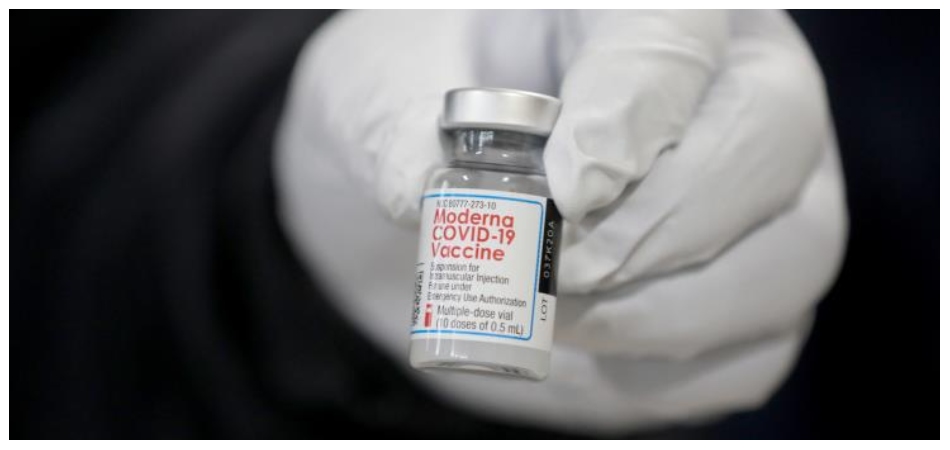 Η Κομισιόν χορήγησε άδεια κυκλοφορίας υπό όρους στο εμβόλιο της Moderna