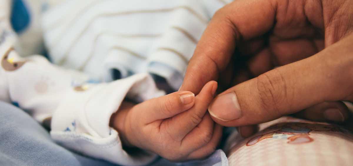 Διπλή γιορτή για γνωστή Ελληνίδα - Γέννησε τον γιο της ανήμερα των γενεθλίων της